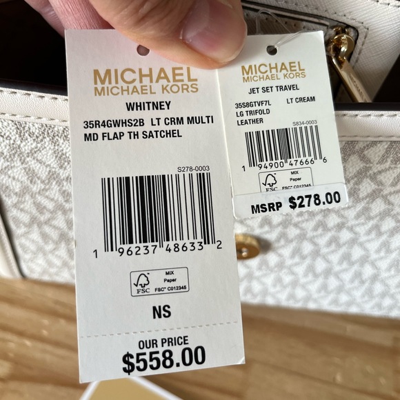 🌼Michael Kors Purse Set - Picture 7 of 16